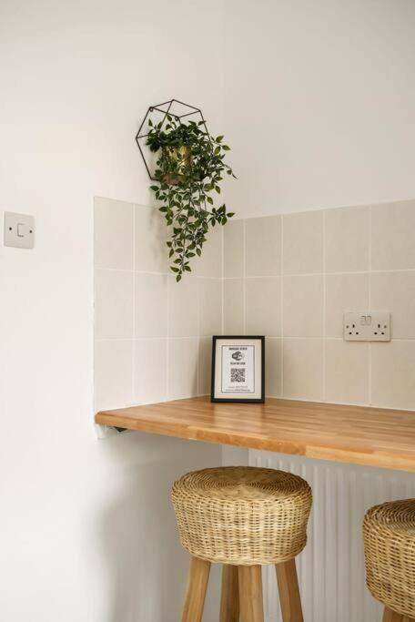Appartement Cosy & Modern Property In - Sleeps Up To 5